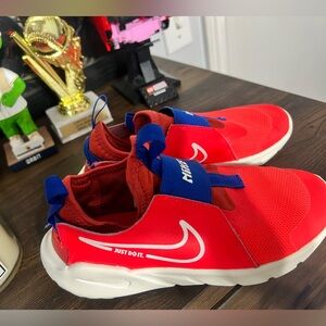 NIKE FLEX RUNNER LITTLE KIDS SIZE 1